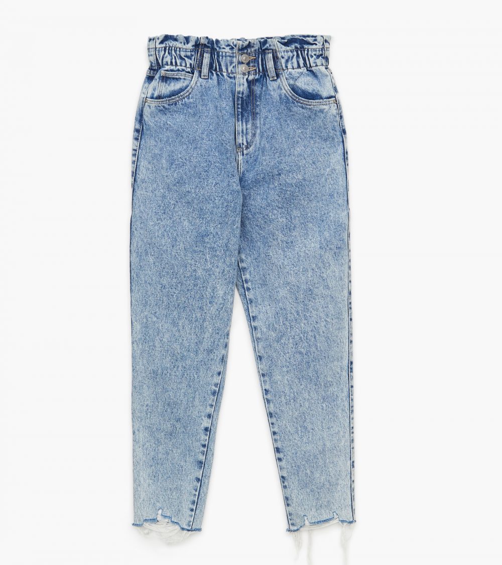 Women Slouchy Jeans With A Washed out Effect